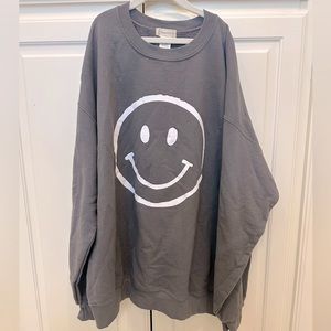 Altar’d State Gray Smiley Face Crewneck Sweatshirt Medium